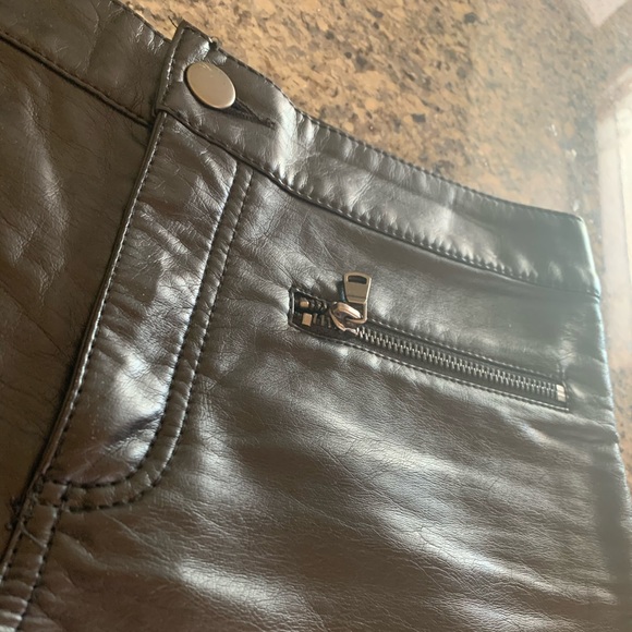 NWOT Divided H&M Black Leather Shorts - Picture 3 of 4